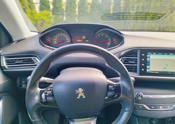 Peugeot 308 cena 33000 przebieg: 155000, rok produkcji 2014 z Wolsztyn małe 154
